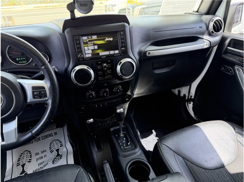 Used 2015 Jeep Wrangler Unlimited Sport AWD/4WD image 37