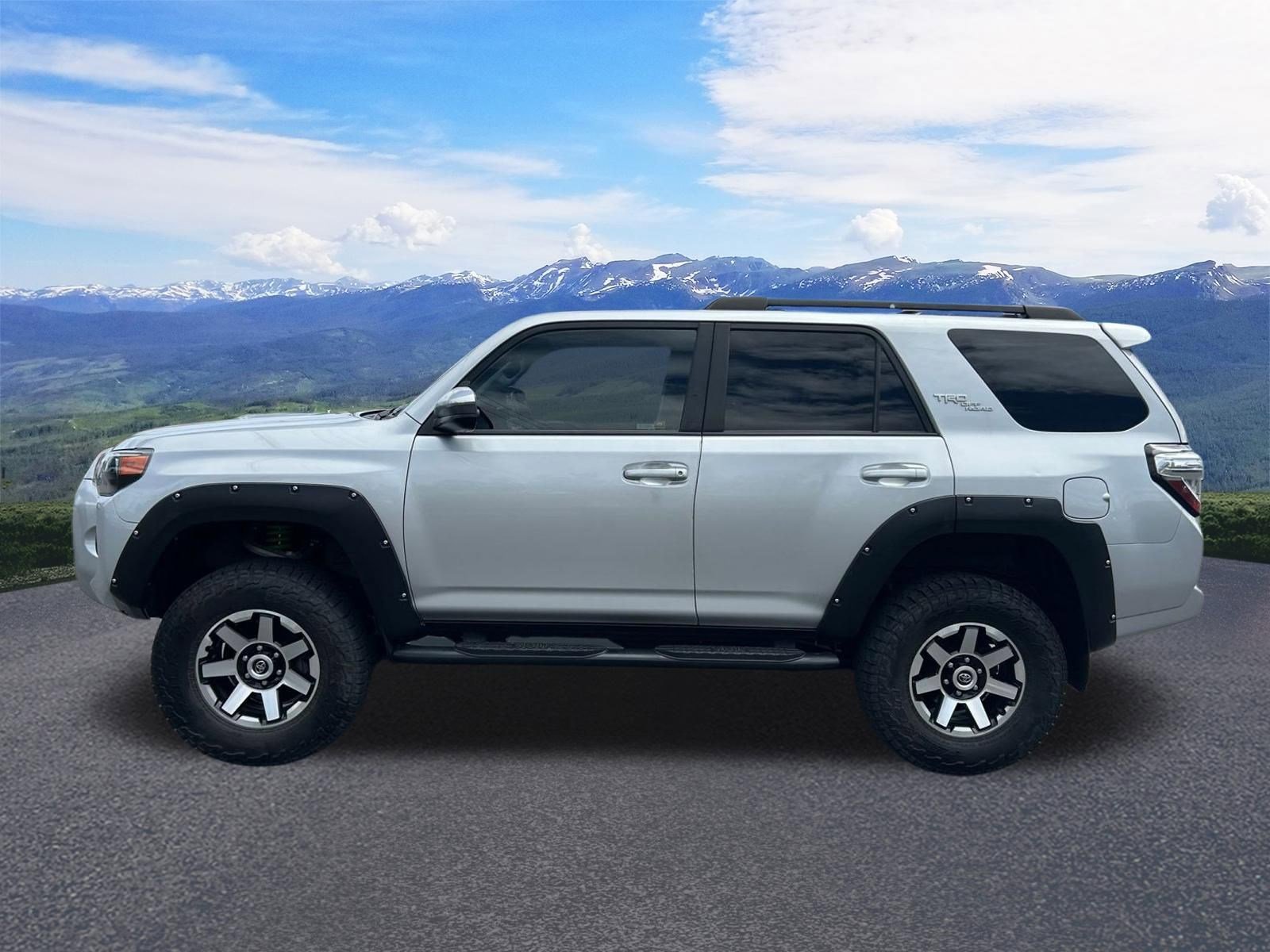 Used 2021 Toyota 4Runner TRD Off-Road image 2