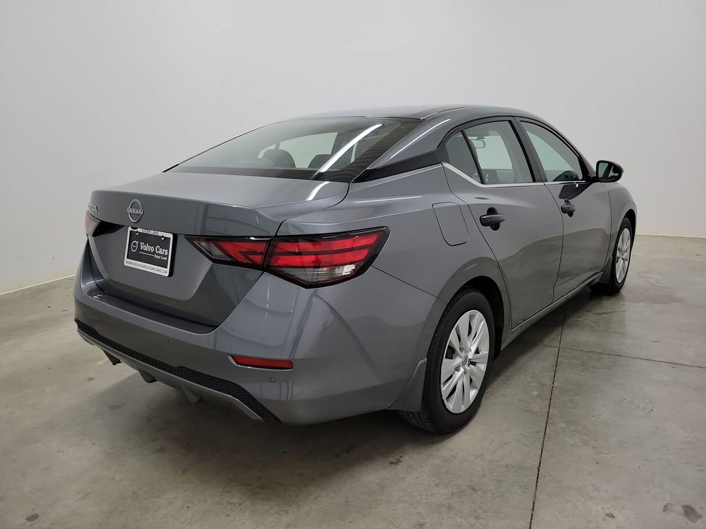 Used 2025 Nissan Sentra S image 5