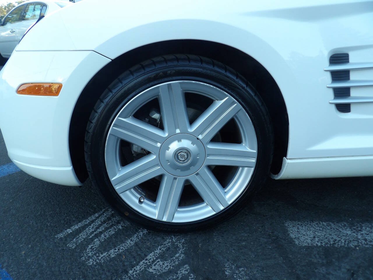 Used 2005 Chrysler Crossfire Limited RWD image 12