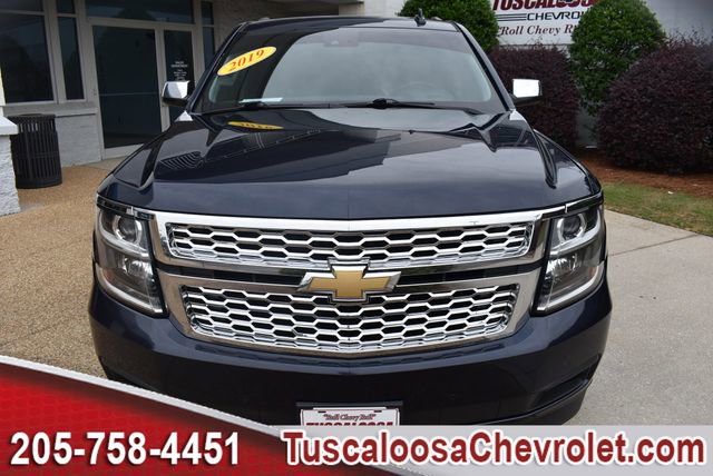 Used 2019 Chevrolet Tahoe LT w/ Luxury Package RWD image 4