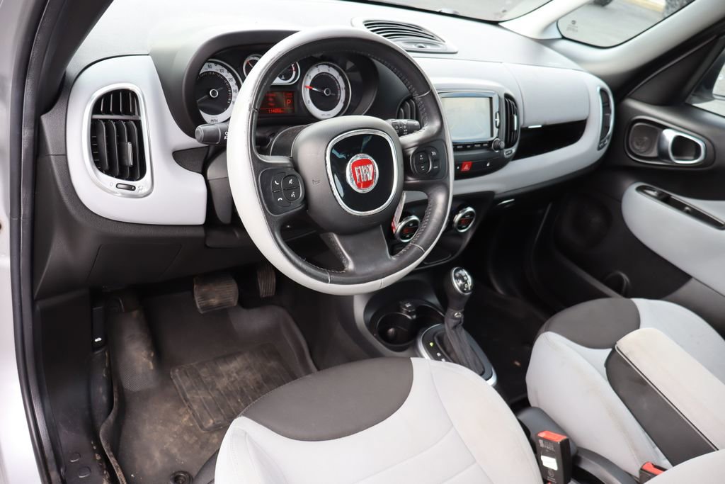 Used 2014 FIAT 500L Easy w/ Popular Equipment Group FWD image 5