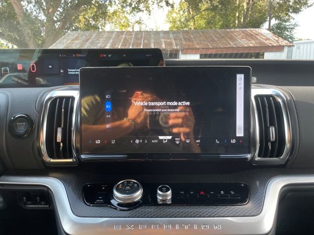 New 2025 Ford Expedition Platinum w/ Stealth Performance Package image 19