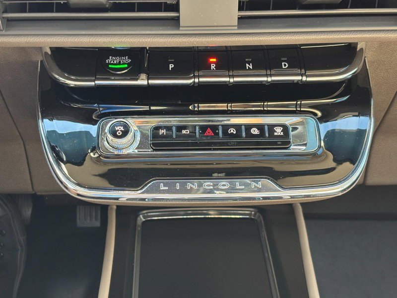 Used 2023 Lincoln Corsair Reserve w/ Equipment Group 202A image 22