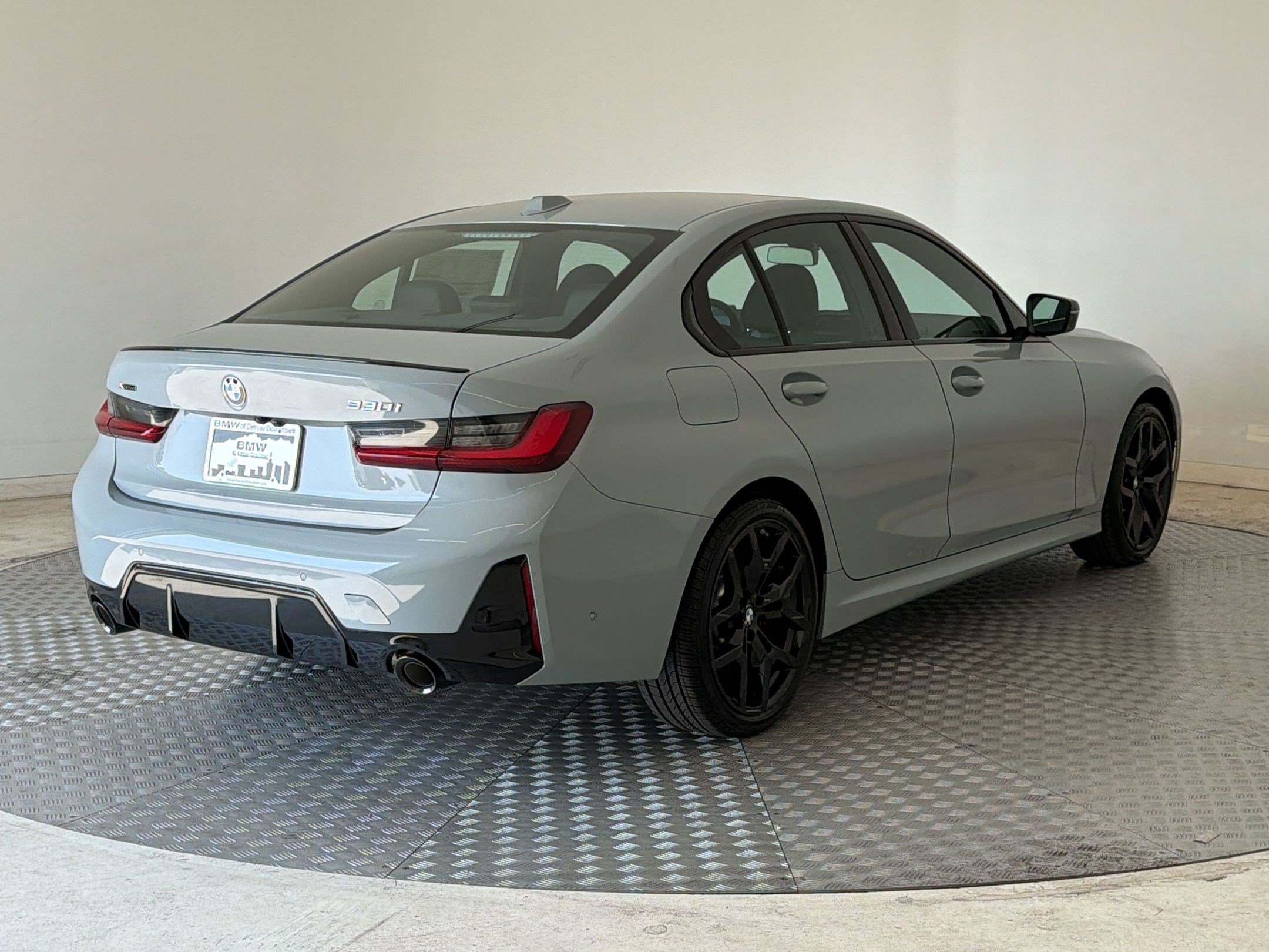 New 2026 BMW 330i xDrive Sedan w/ M Sport Package AWD/4WD image 9