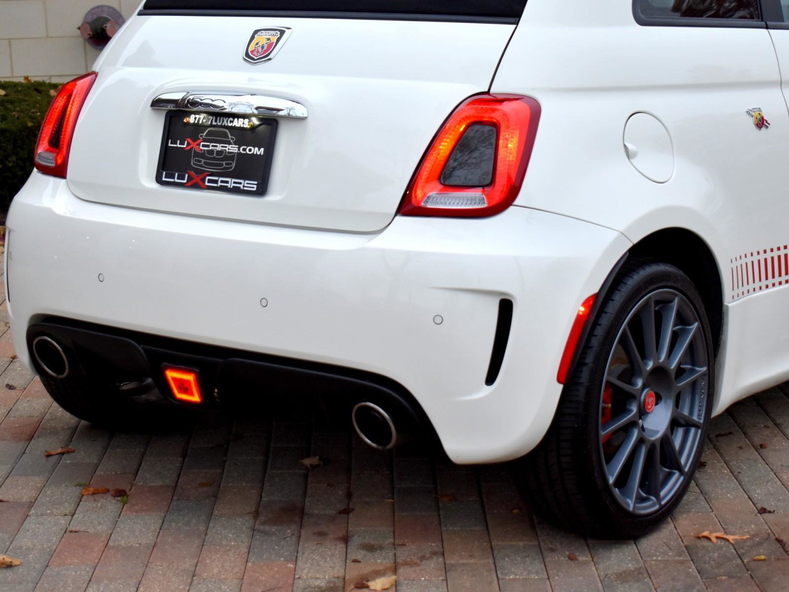 Used 2013 FIAT 500 Abarth w/ Beats Audio Pkg image 11