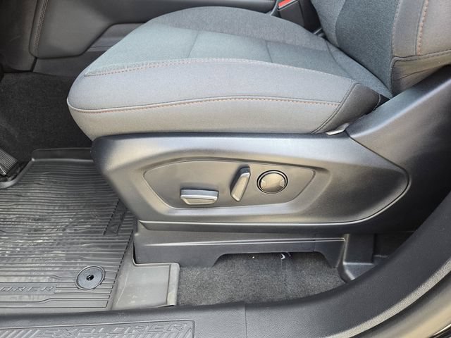 New 2026 Ford Explorer Active RWD image 14