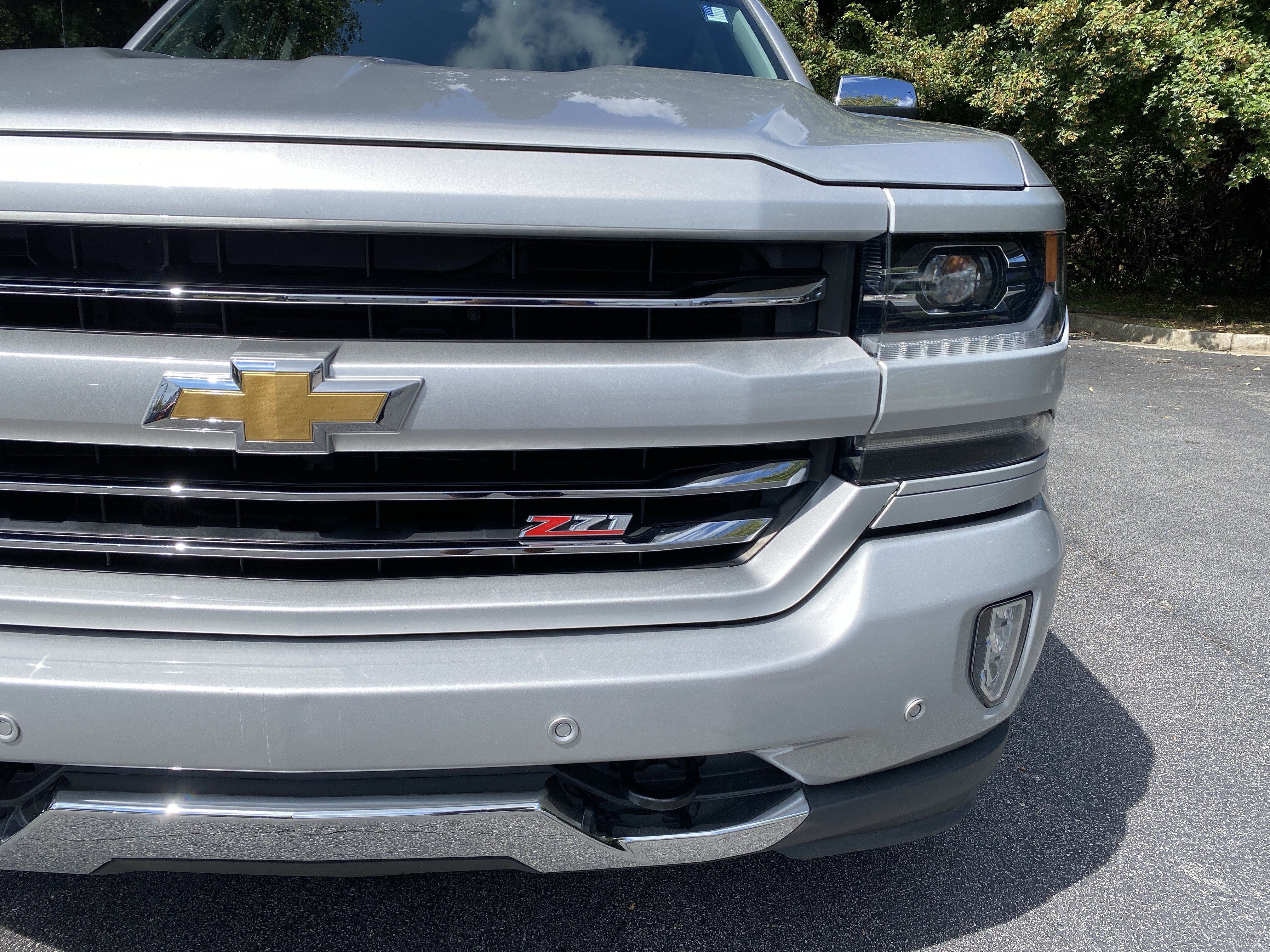 Used 2017 Chevrolet Silverado 1500 LTZ Z71 w/ LTZ Plus Package AWD/4WD image 14