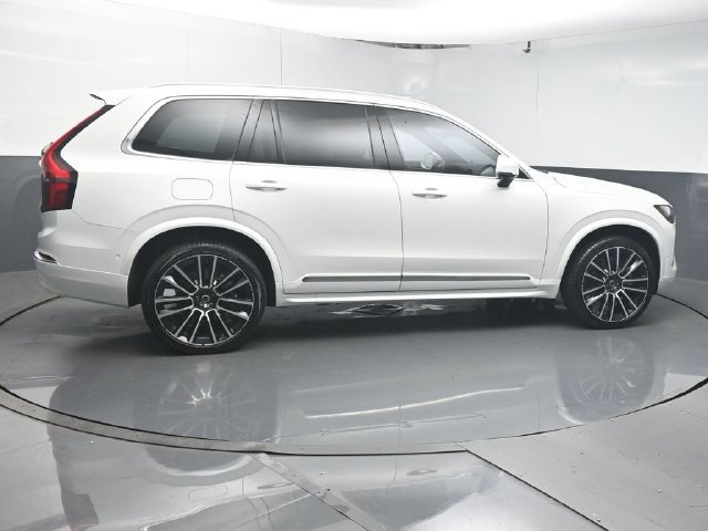 Used 2026 Volvo XC90 B6 Plus w/ Protection Package Premier AWD/4WD image 8