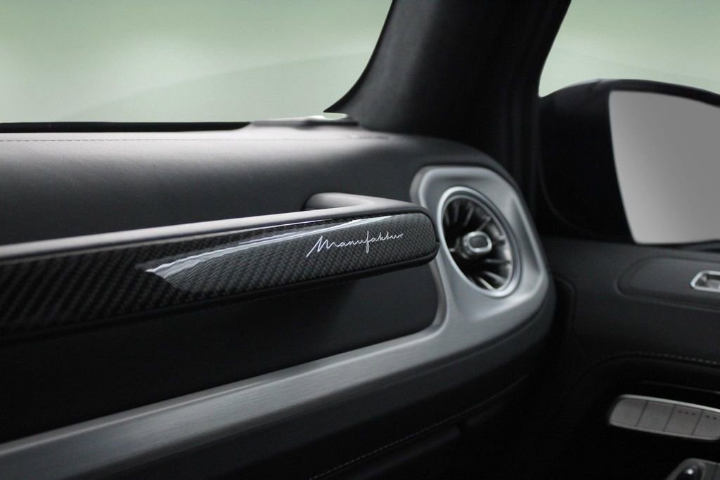 Used 2025 Mercedes-Benz G 63 AMG 4MATIC image 25