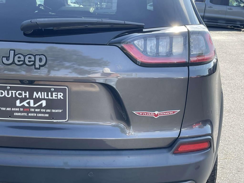 Used 2019 Jeep Cherokee Trailhawk image 13