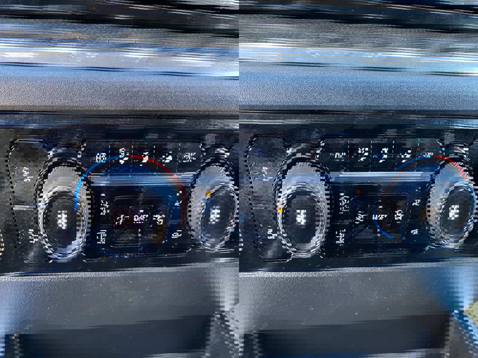 Used 2023 Chevrolet Silverado 1500 RST w/ Redline Edition image 15