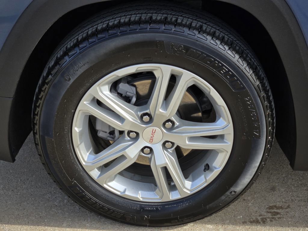 Used 2024 GMC Terrain SLE w/ Fleet Convenience Package image 11