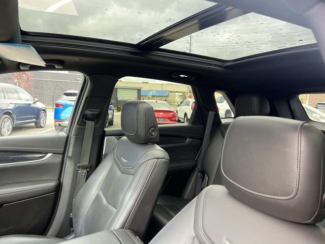 Certified 2022 Cadillac XT5 Premium Luxury FWD image 17