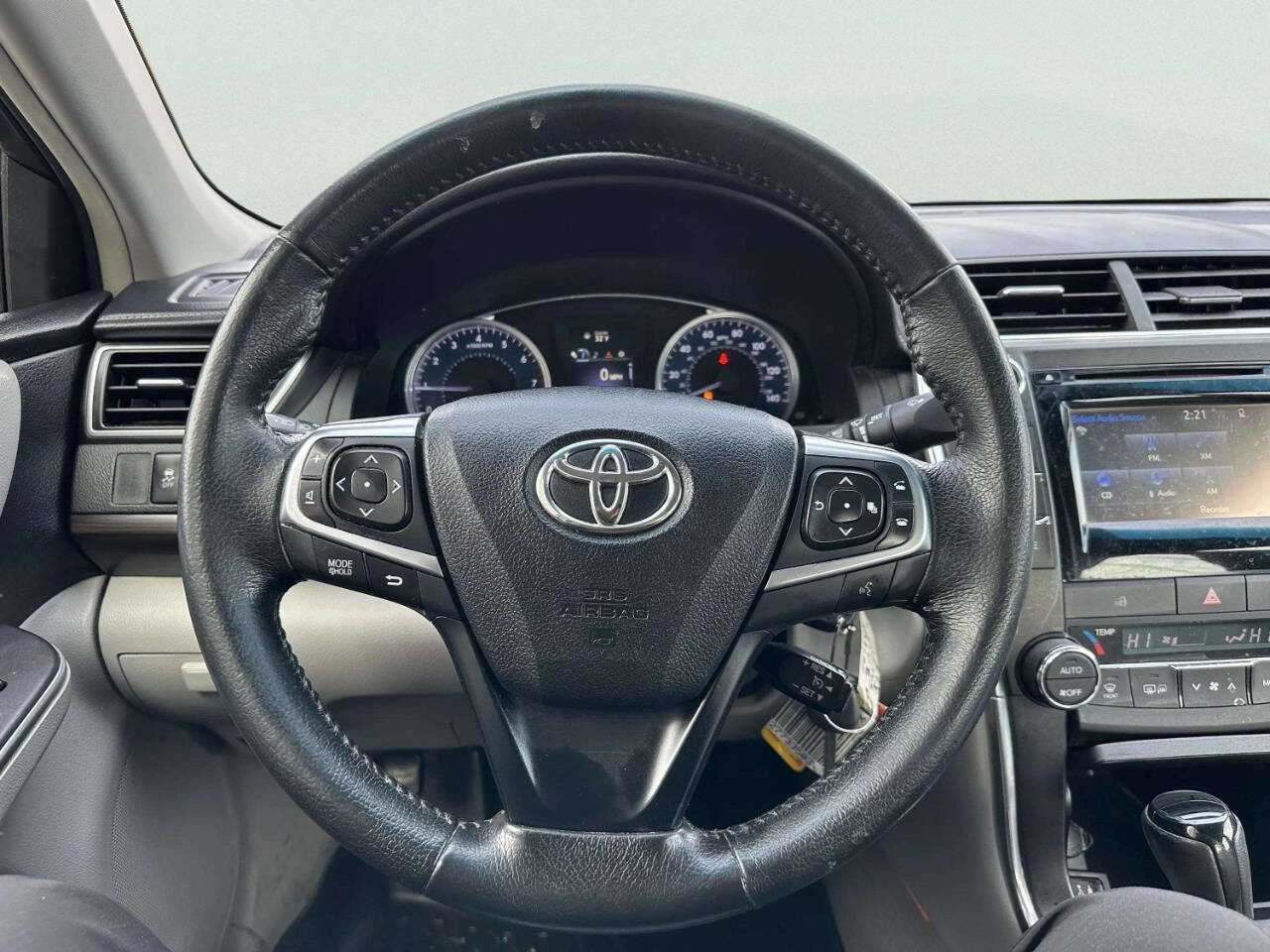 Used 2015 Toyota Camry XLE FWD image 22