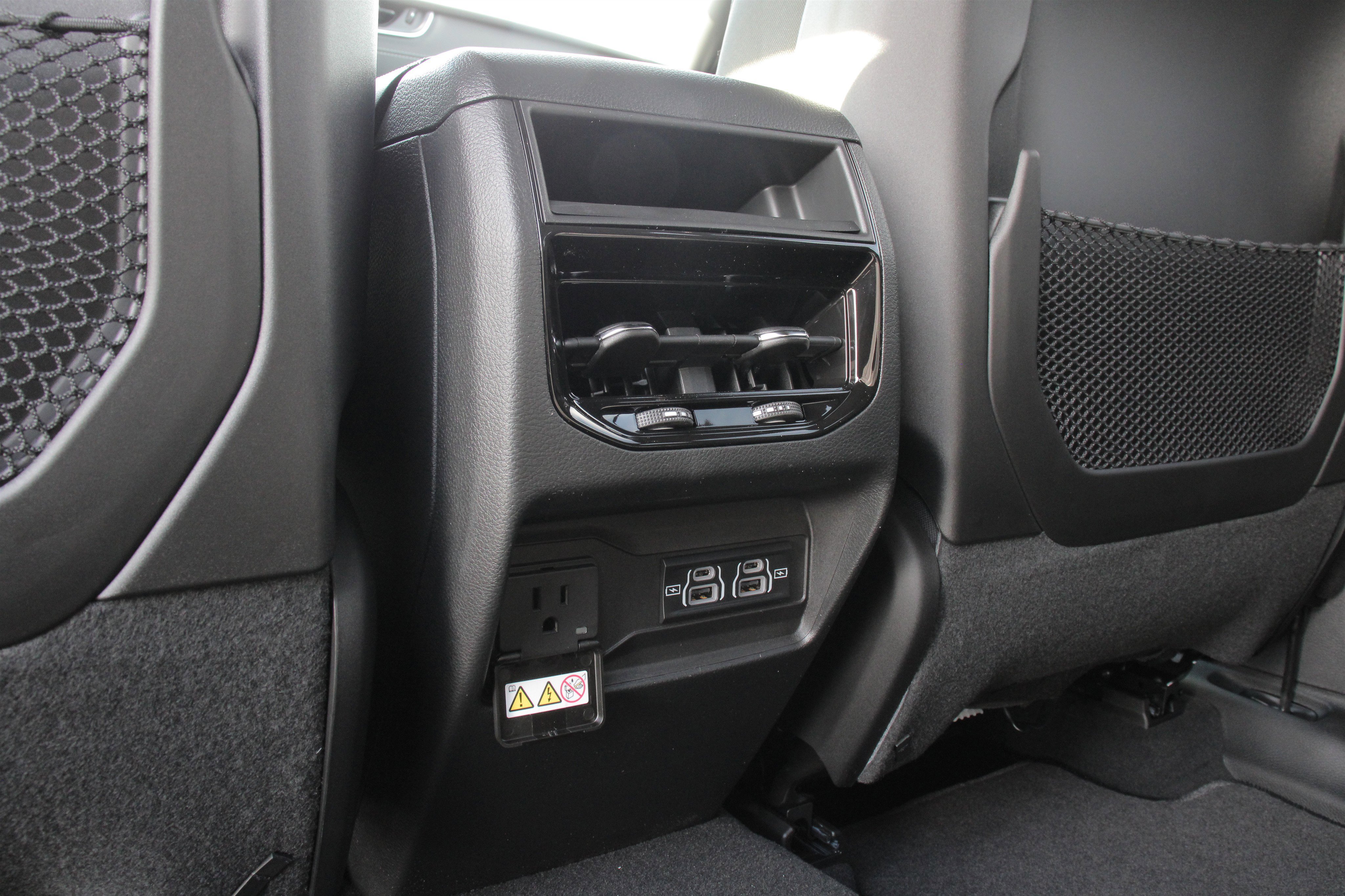 New 2025 Jeep Grand Cherokee Laredo w/ Luxury Tech Group I image 22