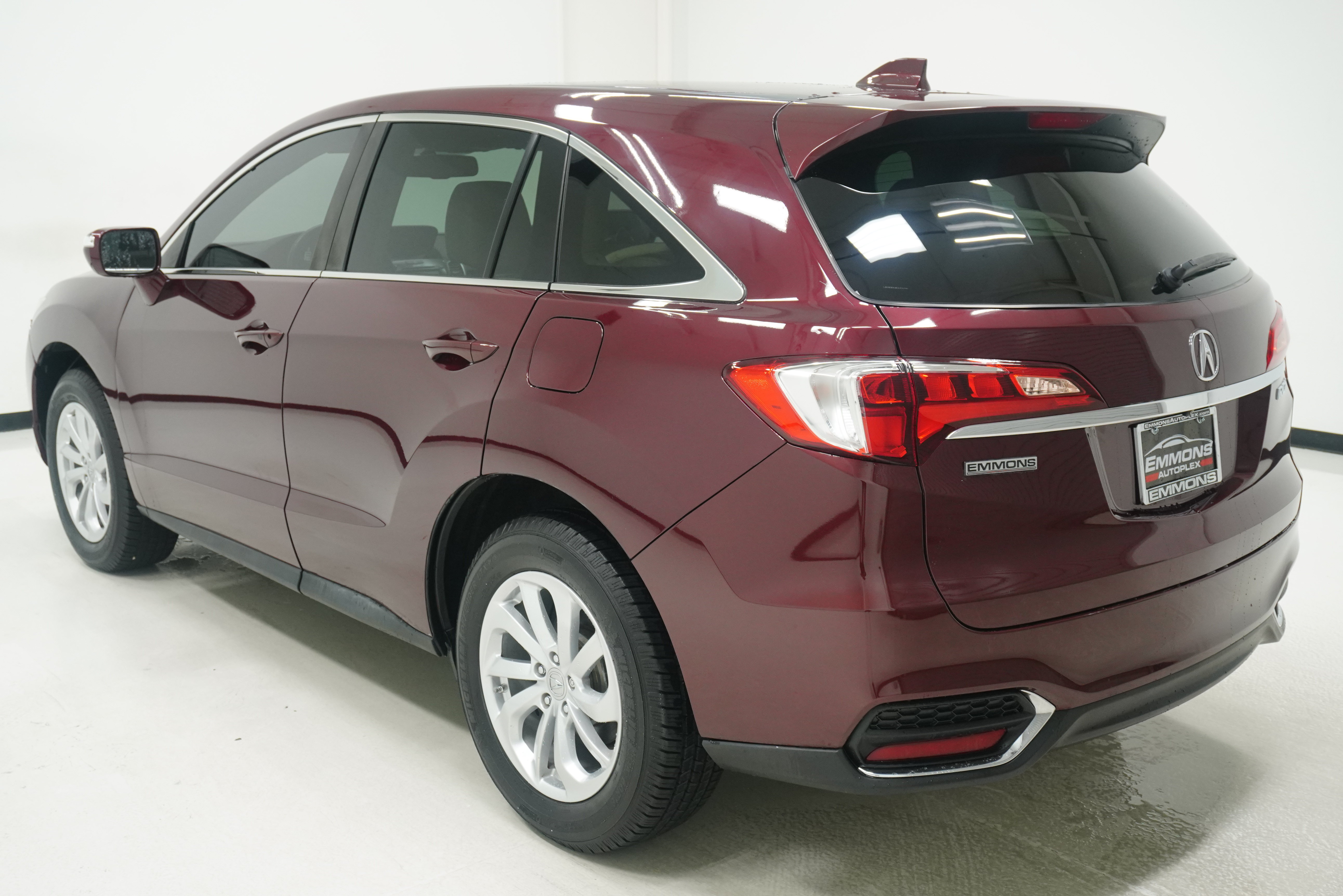 Used 2017 Acura RDX w/ Technology Package FWD image 6