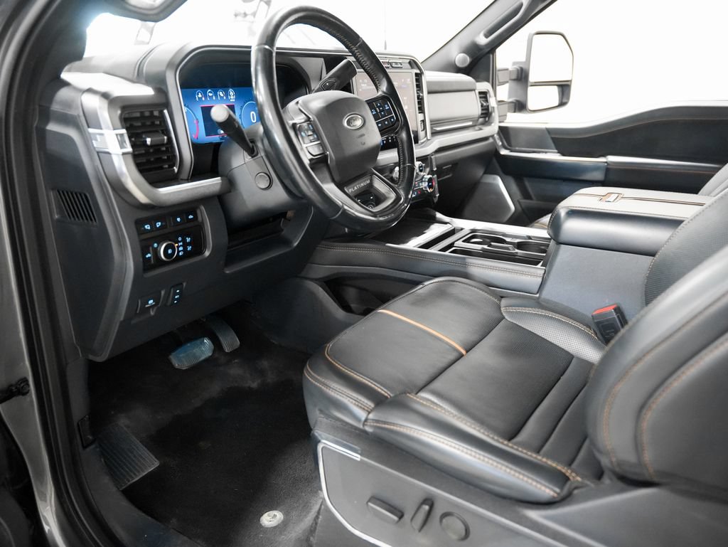 Used 2023 Ford F350 Platinum w/ Tremor Off-Road Package AWD/4WD image 10