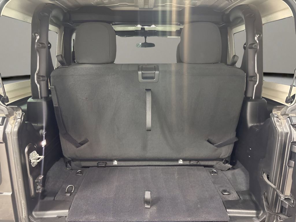 Used 2020 Jeep Wrangler Sport AWD/4WD image 9