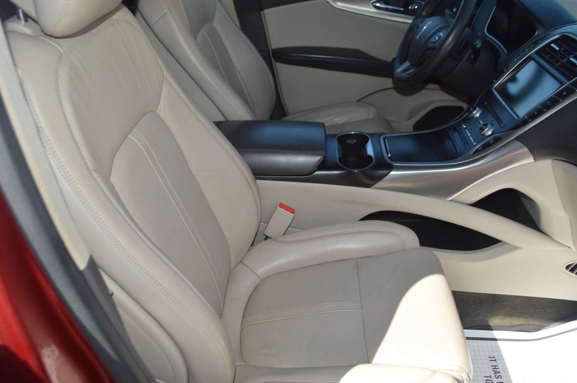 Used 2016 Lincoln MKX Reserve w/ Technology Package image 23