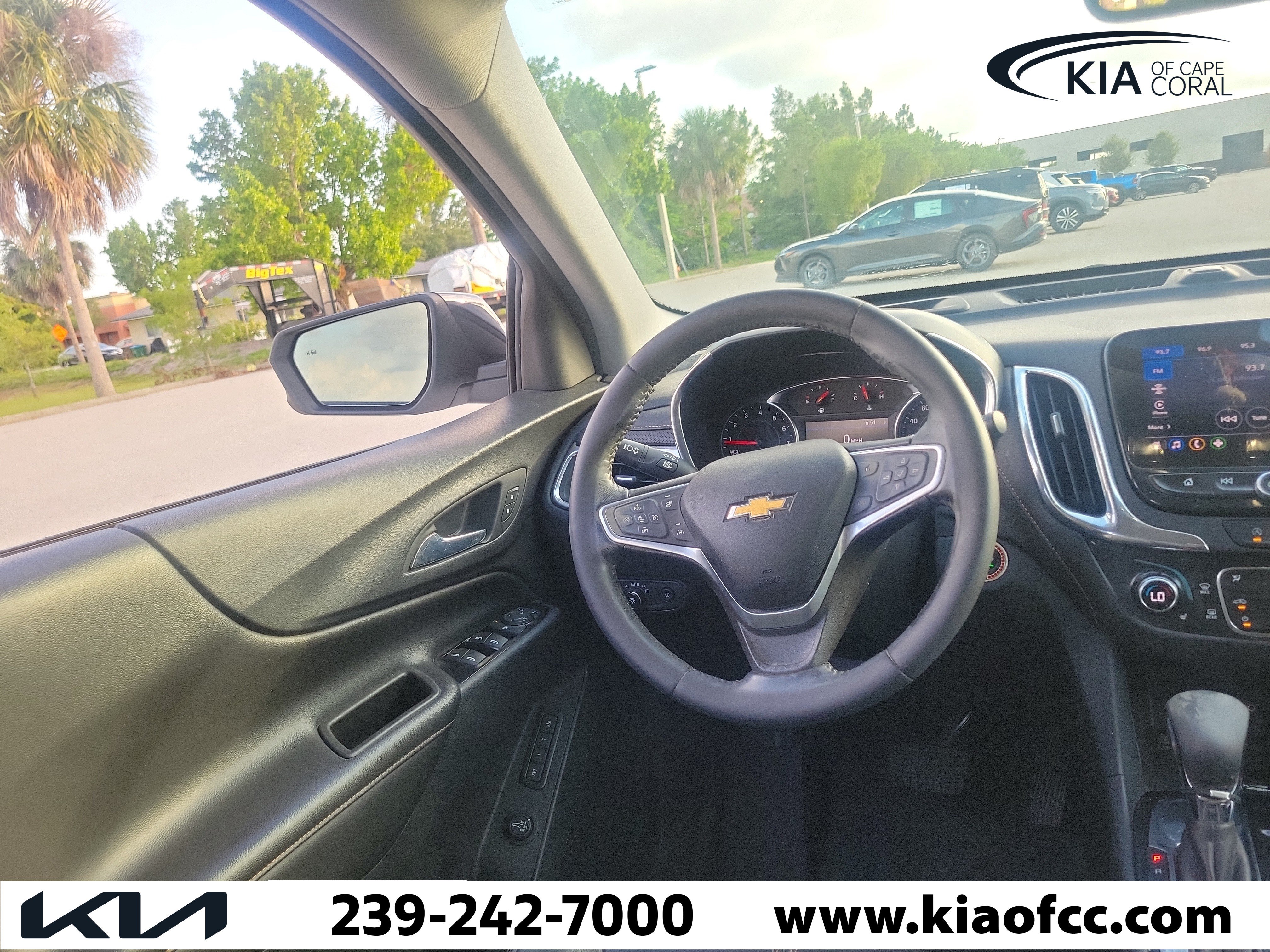 Used 2022 Chevrolet Equinox Premier w/ Redline Edition FWD image 19