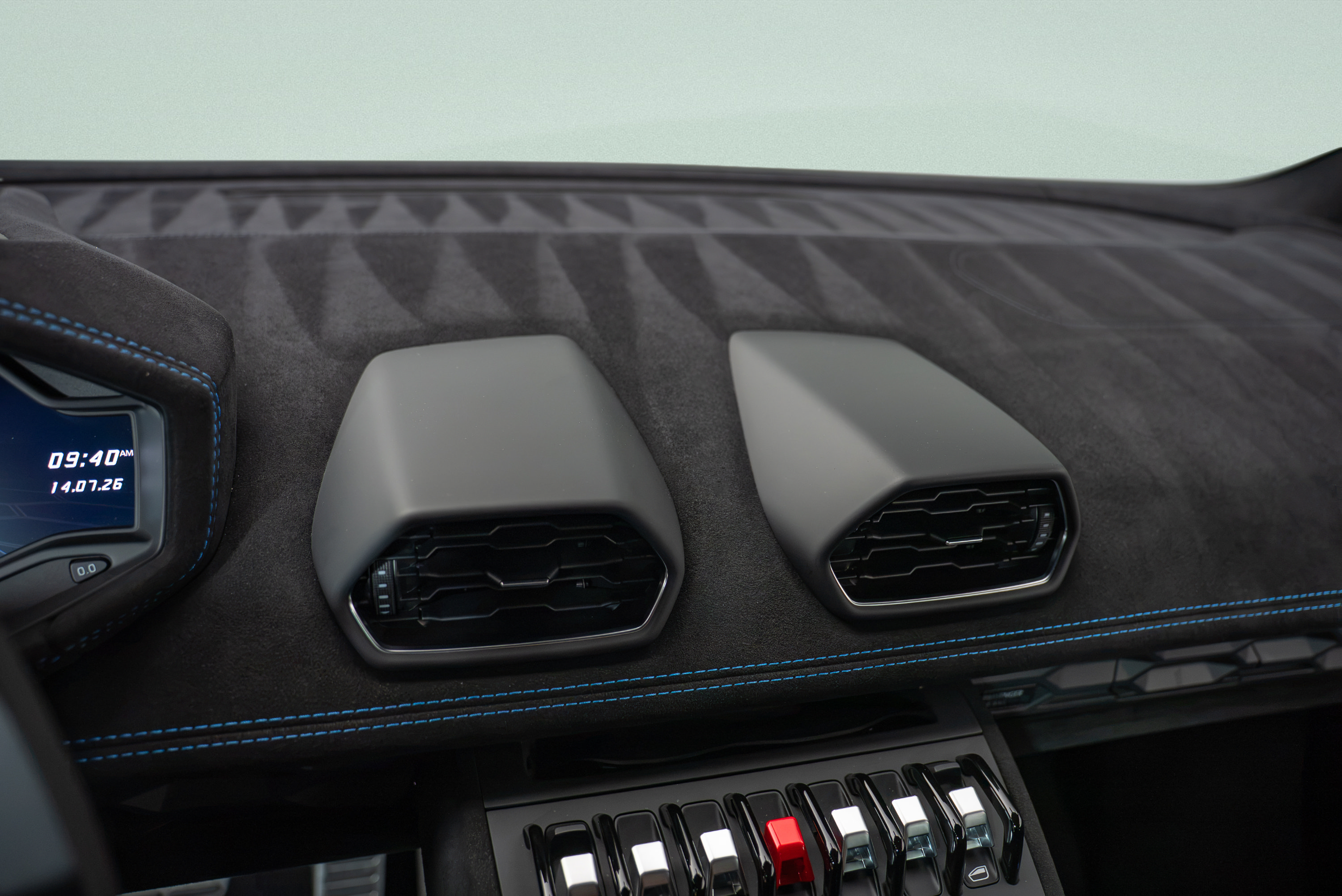 Used 2024 Lamborghini Huracan STO RWD image 12
