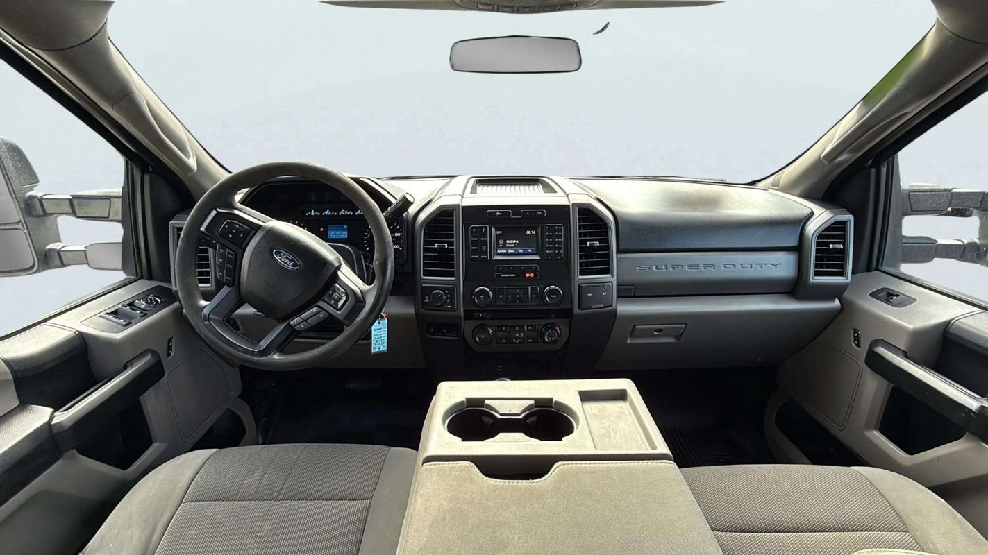 Used 2018 Ford F250 XL w/ Power Equipment Group AWD/4WD image 16
