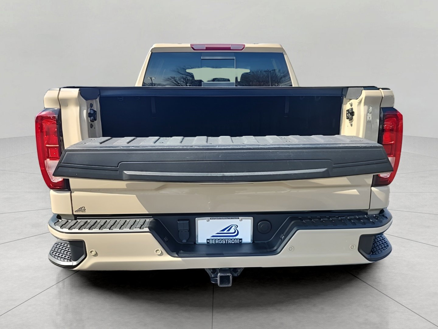 Used 2022 GMC Sierra 1500 Elevation w/ Elevation Premium Package image 8