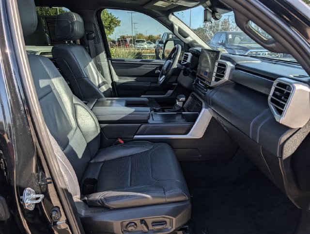 Used 2024 Toyota Tundra Platinum AWD/4WD image 33