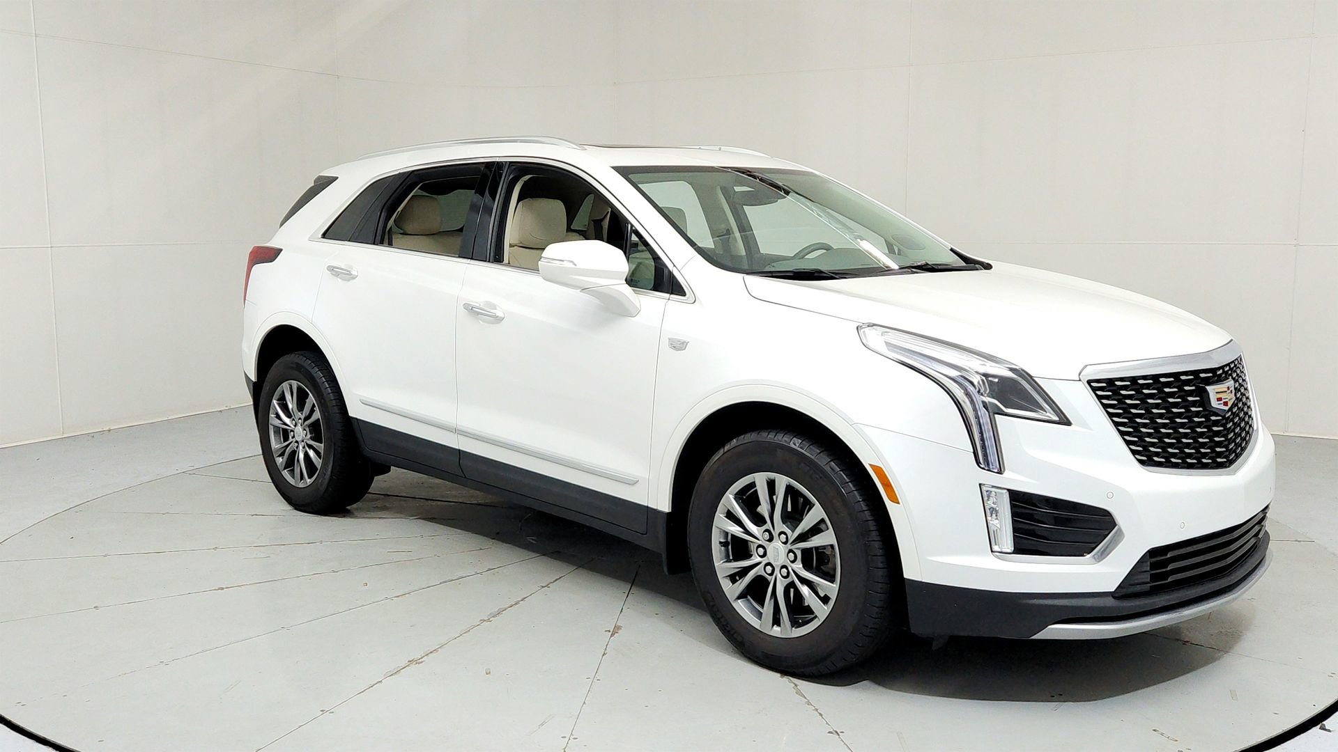 Certified 2023 Cadillac XT5 Premium Luxury AWD/4WD image 7