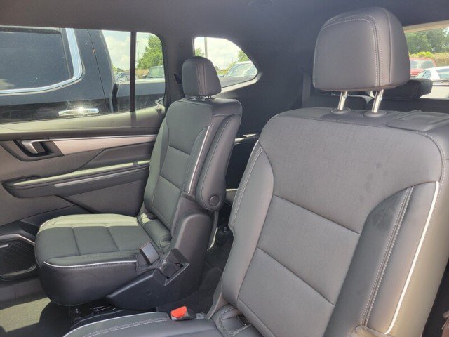 Used 2026 Buick Enclave Preferred FWD image 27