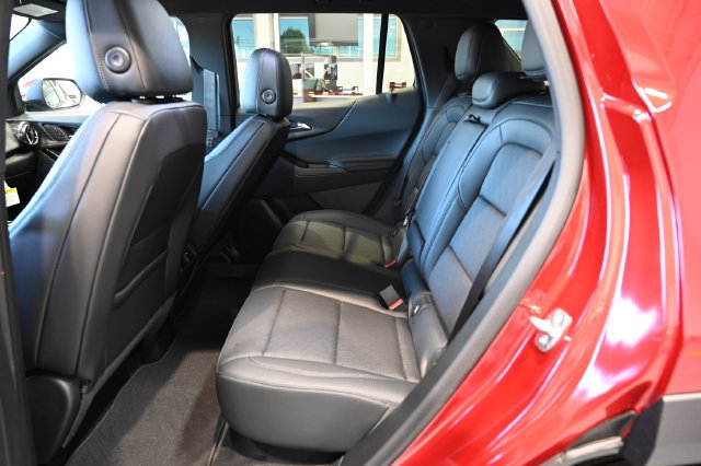 New 2027 Chevrolet Equinox LT w/ Convenience Package II AWD/4WD image 11