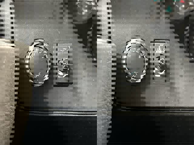 Used 2018 Chevrolet Express 3500 LT w/ LT Preferred Equipment Group image 17