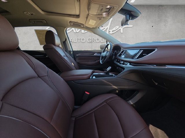 Used 2021 Buick Enclave Avenir w/ Avenir Technology Package FWD image 24