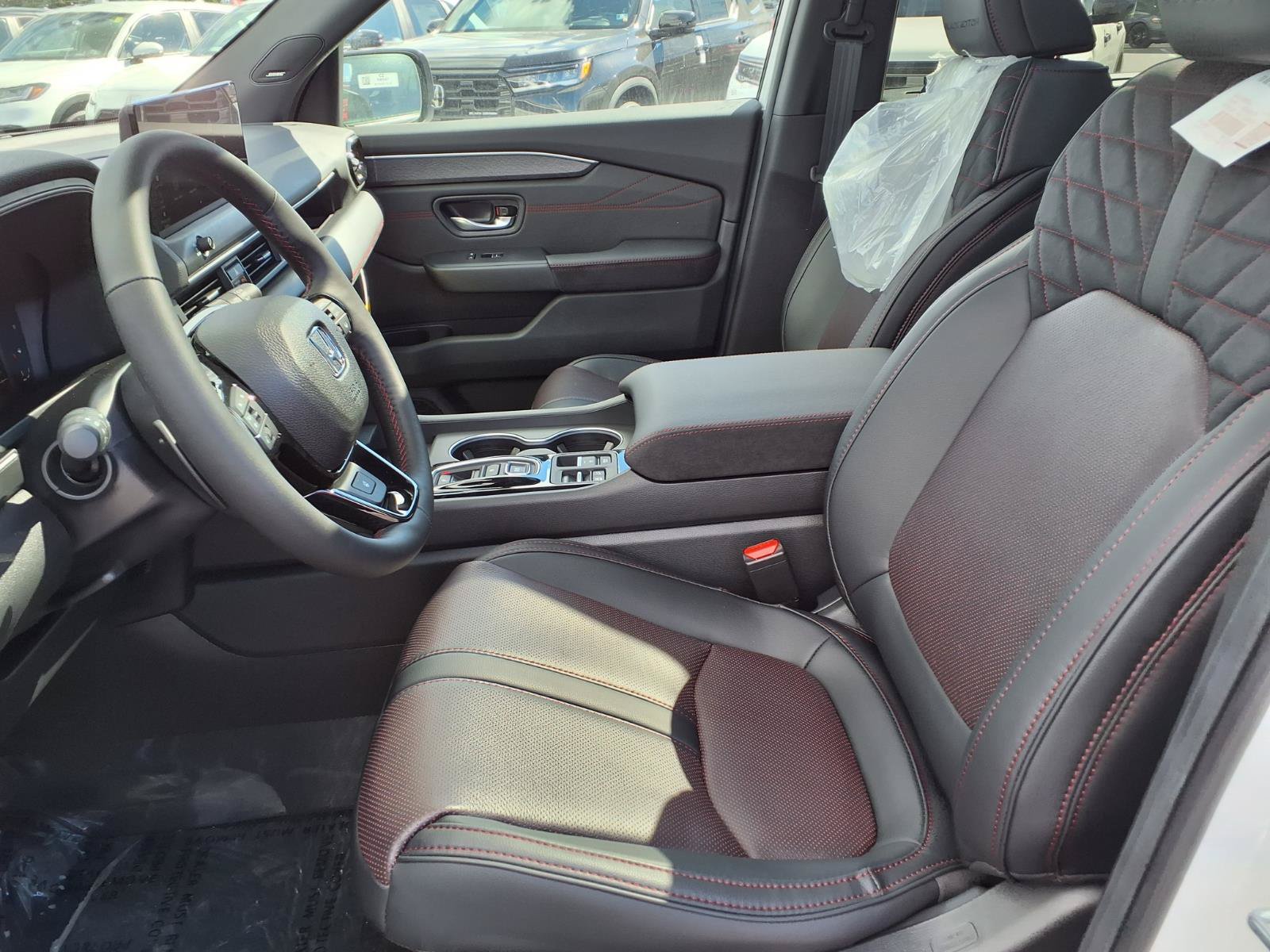New 2026 Honda Pilot Black Edition image 5