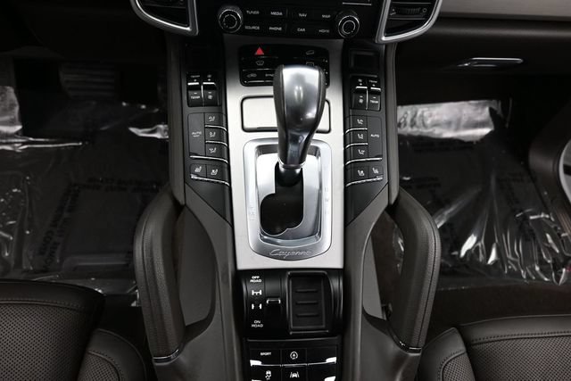 Used 2017 Porsche Cayenne Platinum Edition AWD/4WD image 16