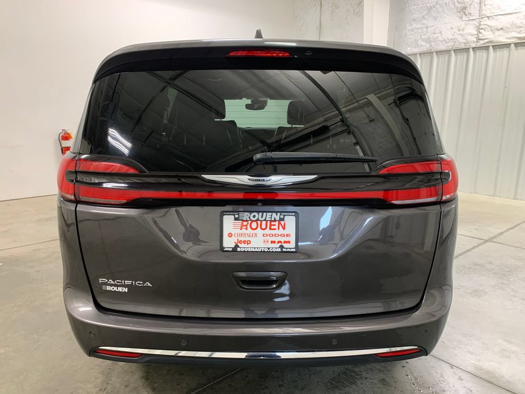Used 2022 Chrysler Pacifica Touring-L FWD image 26