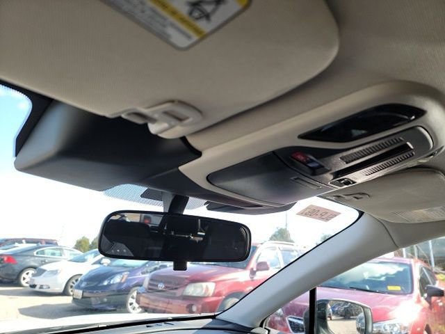 Used 2025 Subaru Outback Premium image 14