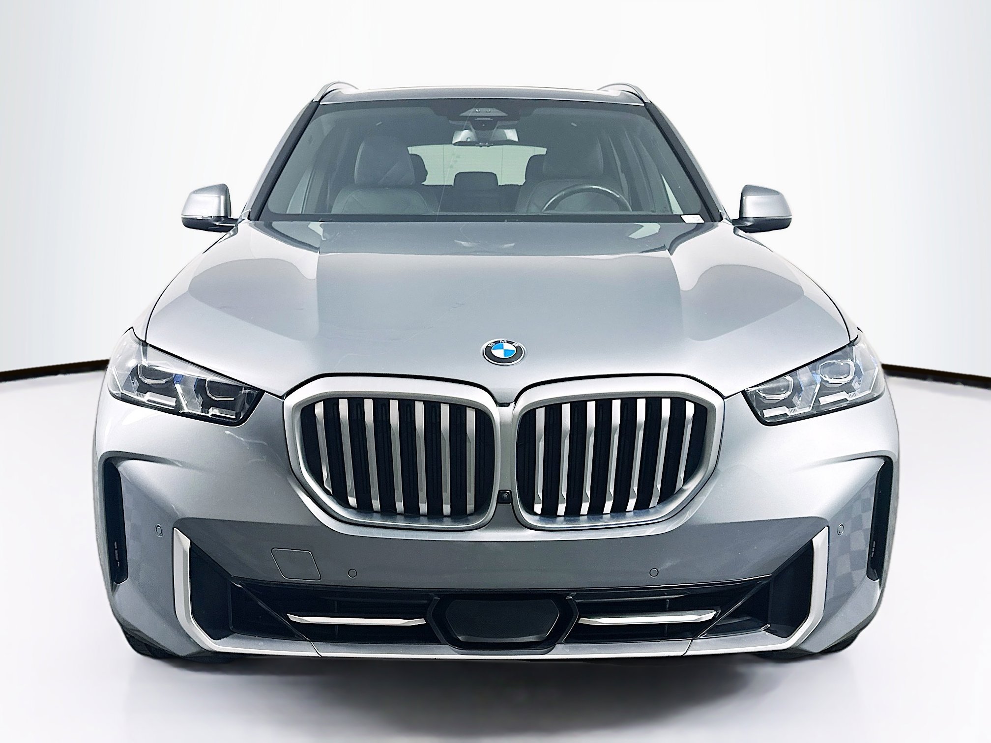 Used 2024 BMW X5 sDrive40i image 2