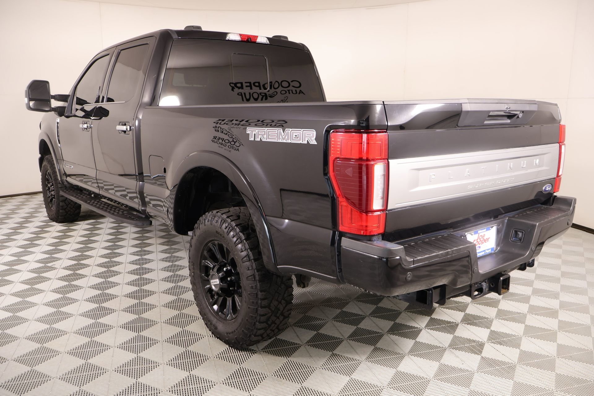 Used 2022 Ford F250 Platinum w/ Tremor Off-Road Package AWD/4WD image 25
