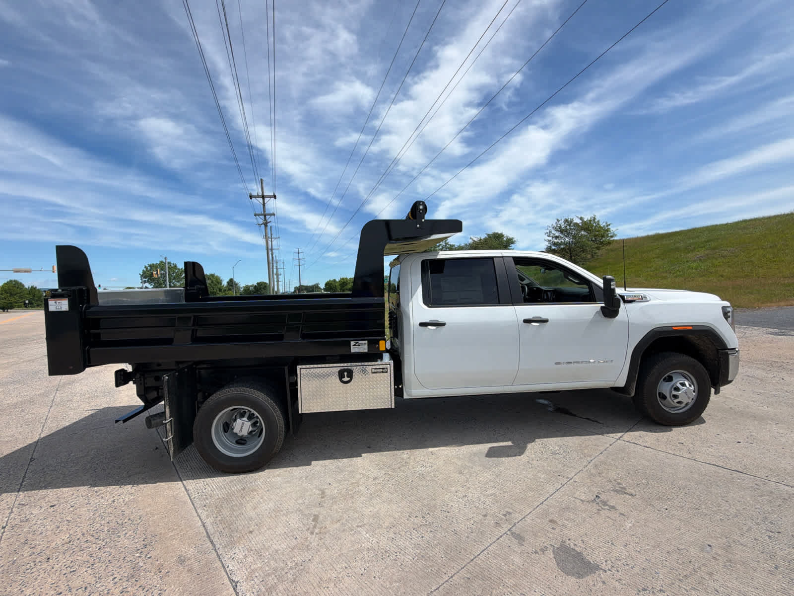 New 2026 GMC Sierra 3500 Pro w/ Convenience Package AWD/4WD image 14
