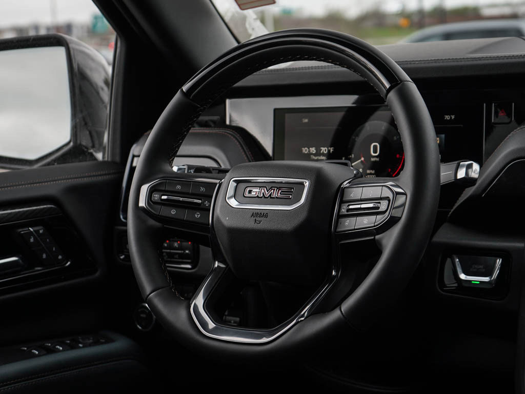 New 2026 GMC Yukon AT4 w/ AT4 Premium Plus Package AWD/4WD image 17