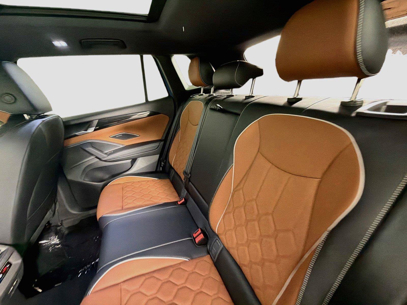 New 2026 Volkswagen Tiguan SEL R-Line AWD/4WD image 24