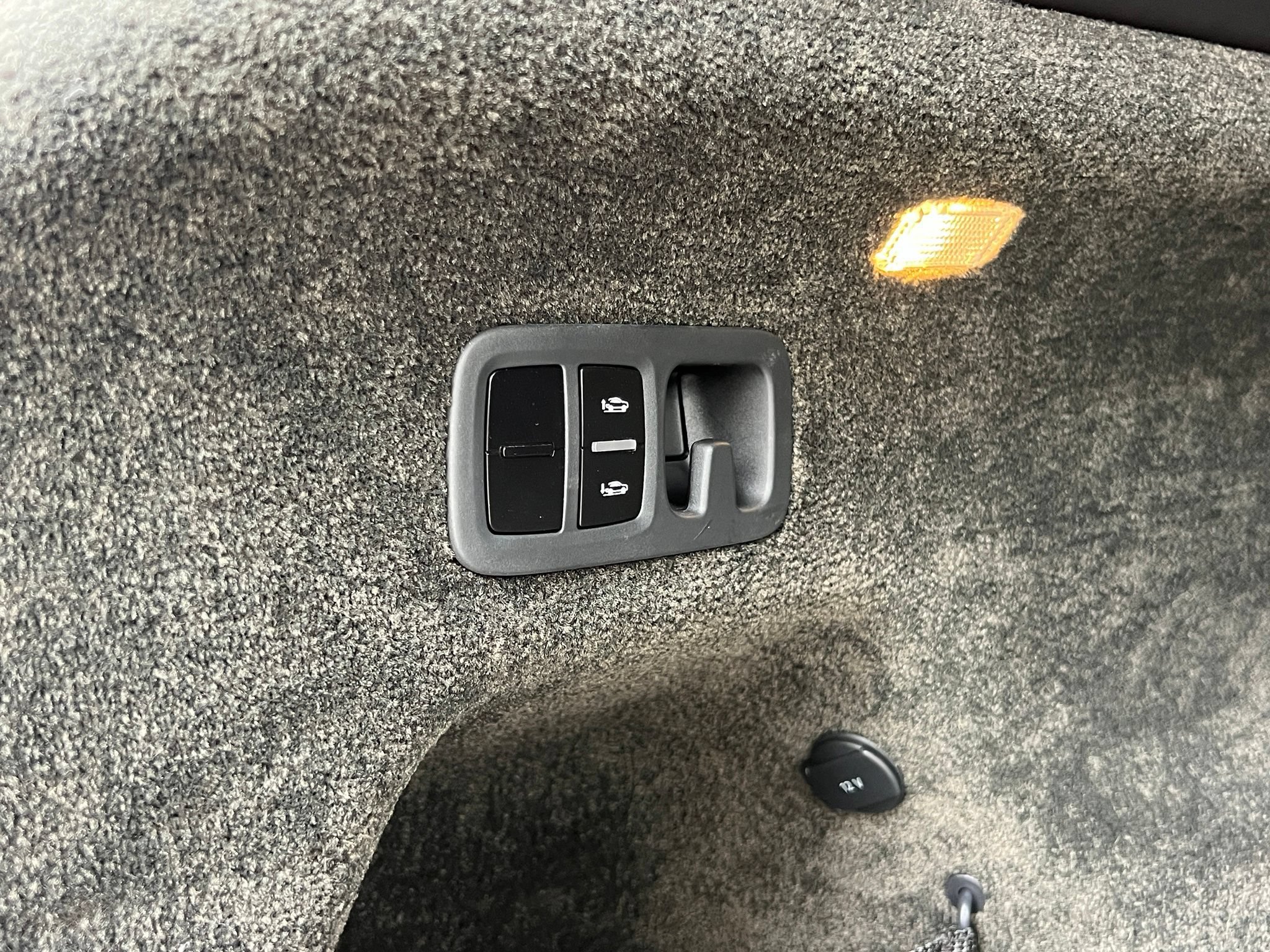 Used 2023 Bentley Bentayga Extended Wheelbase AWD/4WD image 21