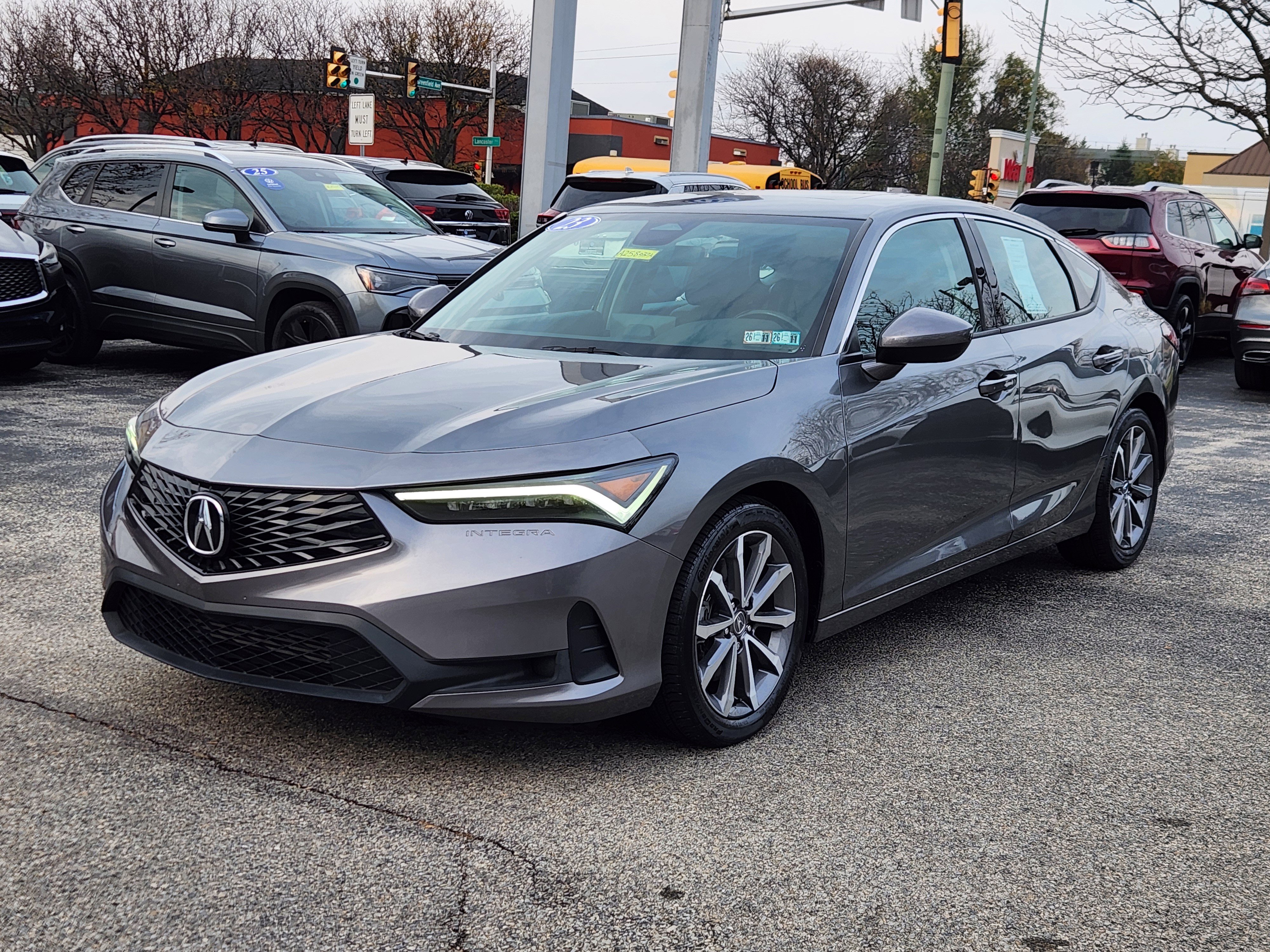 Used 2023 Acura Integra image 2