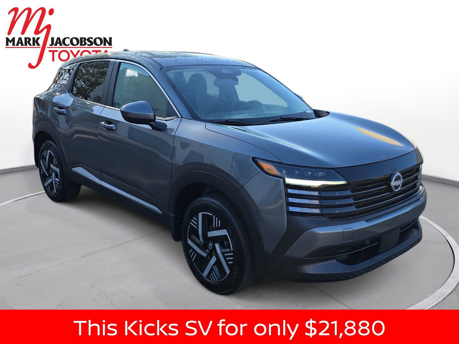 Used 2025 Nissan Kicks SV image 5