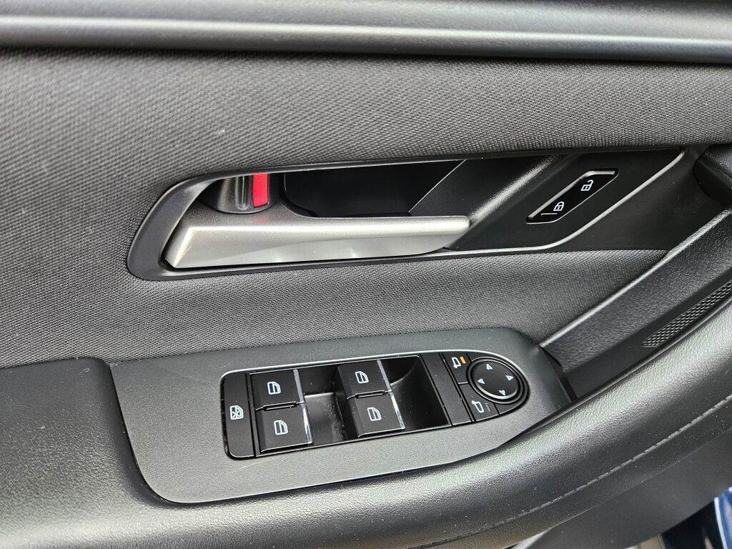 Certified 2025 MAZDA CX-90 3.3 Turbo w/ Select Package image 18