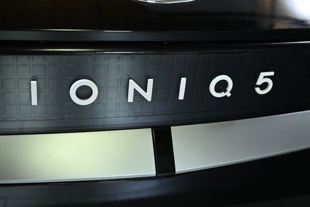 Used 2024 Hyundai Ioniq 5 SEL RWD image 12