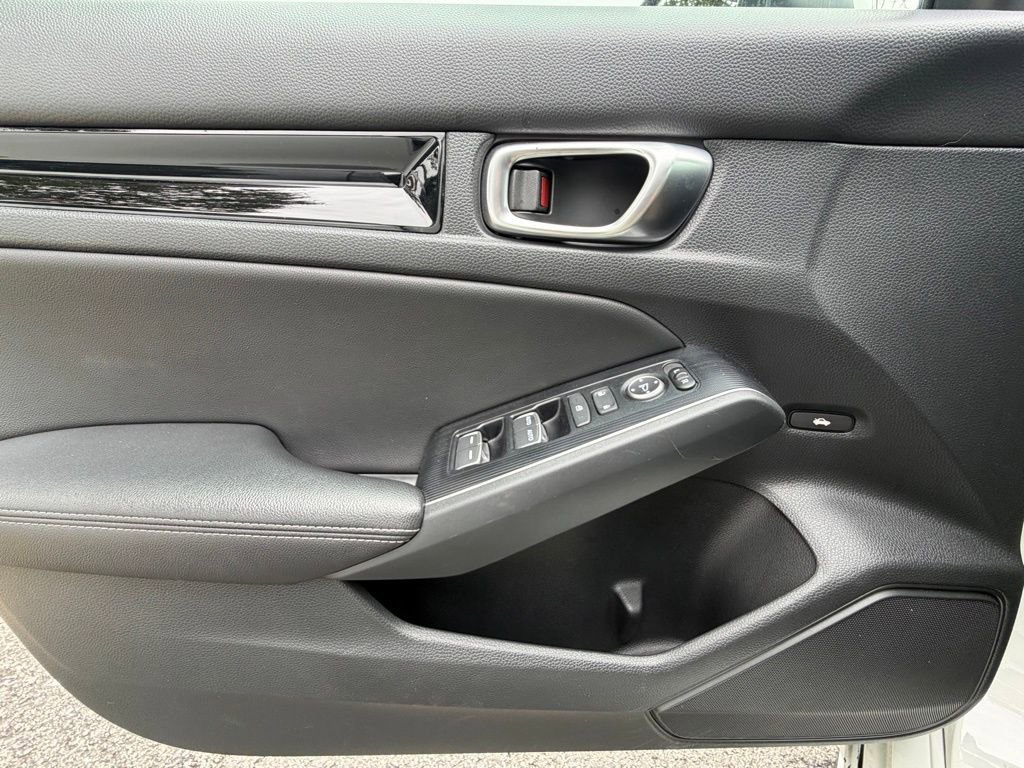 Used 2024 Honda Civic Touring image 29