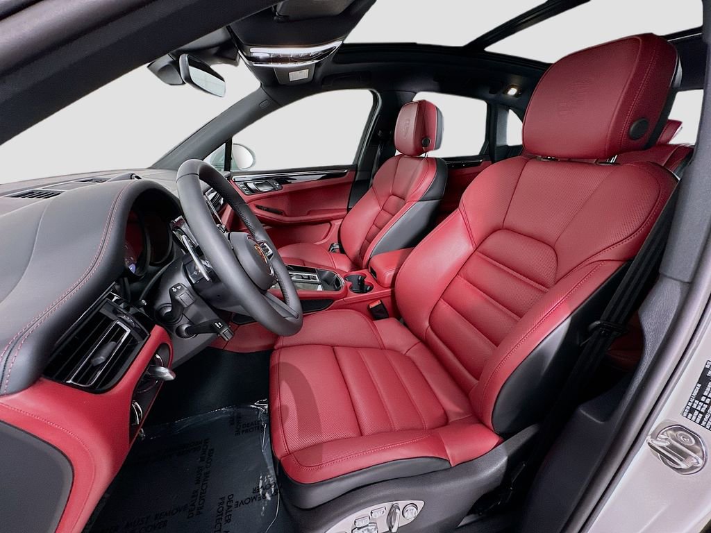 New 2026 Porsche Macan S image 5
